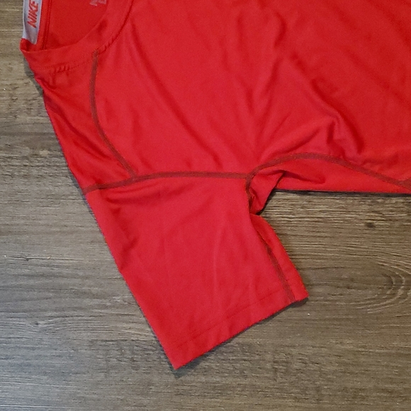 Nike Pro Combat Dri-Fit Compression Short Sleev Shirt Size XL - Picture 3 of 13